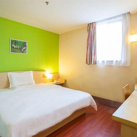 7Days Inn Changchun Renmin Avenue Pingquan Road מראה חיצוני תמונה