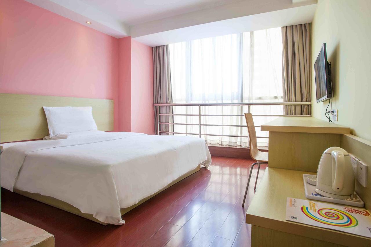 7Days Inn Changchun Renmin Avenue Pingquan Road מראה חיצוני תמונה