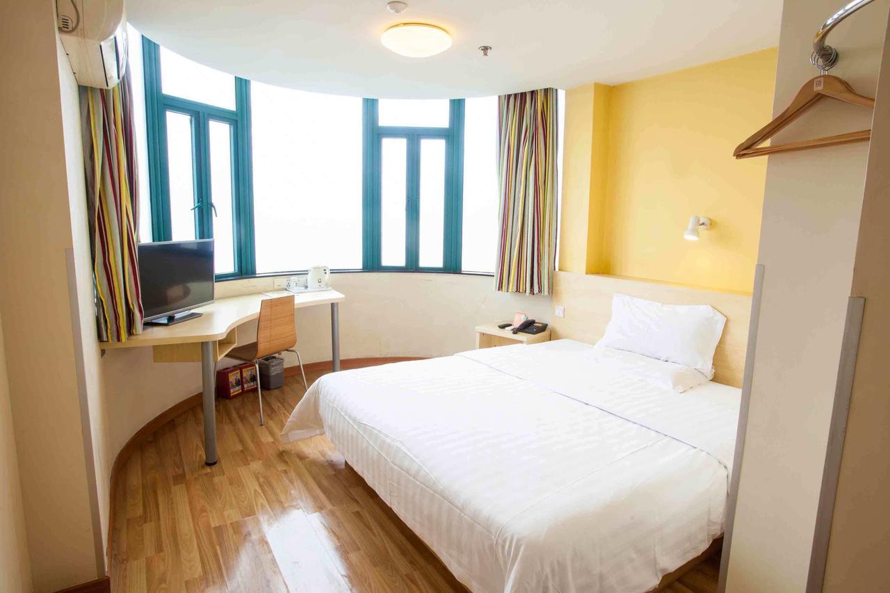 7Days Inn Changchun Renmin Avenue Pingquan Road מראה חיצוני תמונה