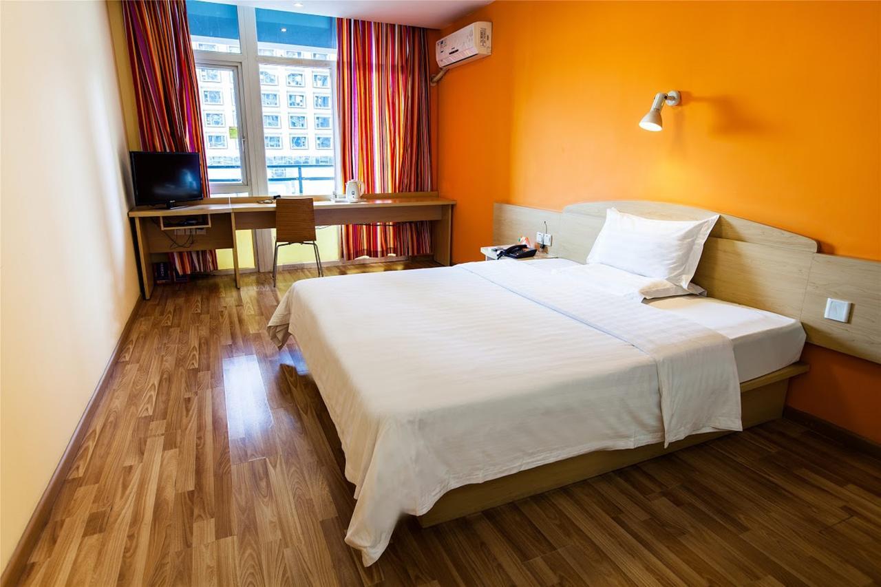7Days Inn Changchun Renmin Avenue Pingquan Road מראה חיצוני תמונה